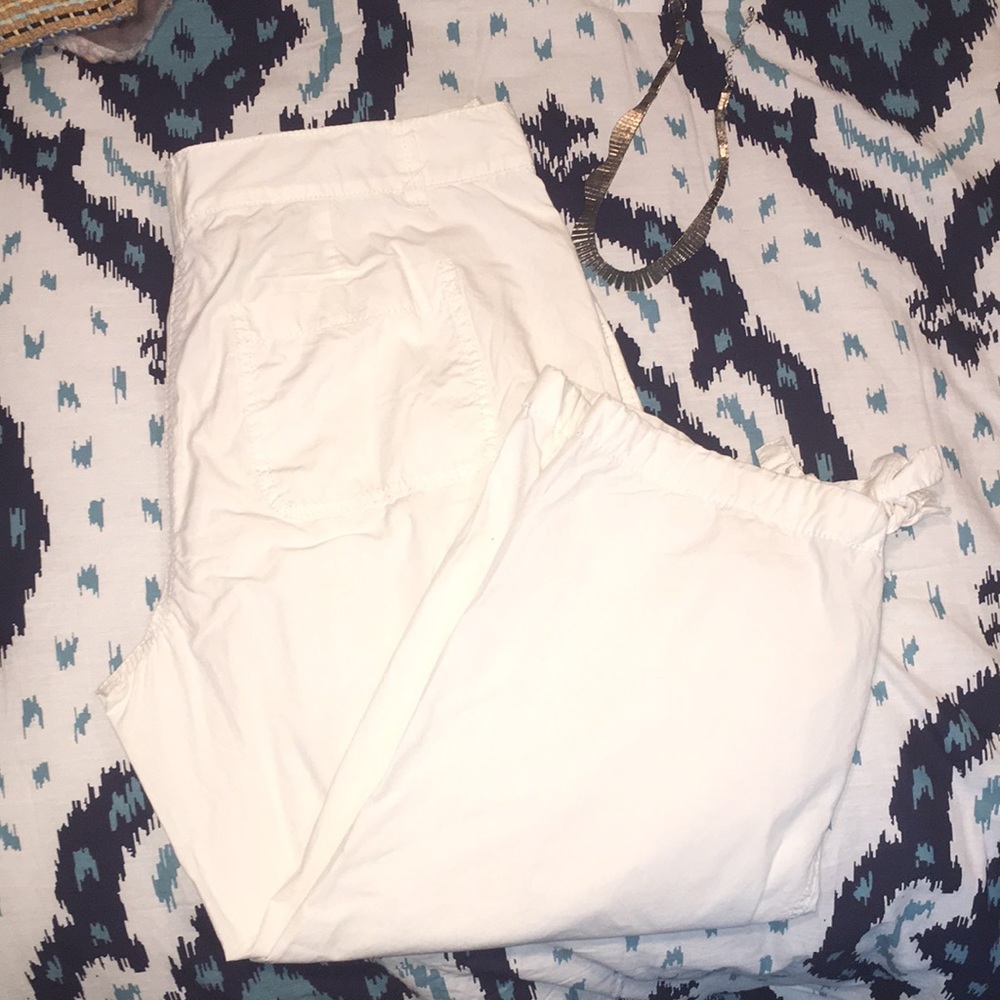 Ann Taylor LOFT Original Crop Cargo Shorts/Capris